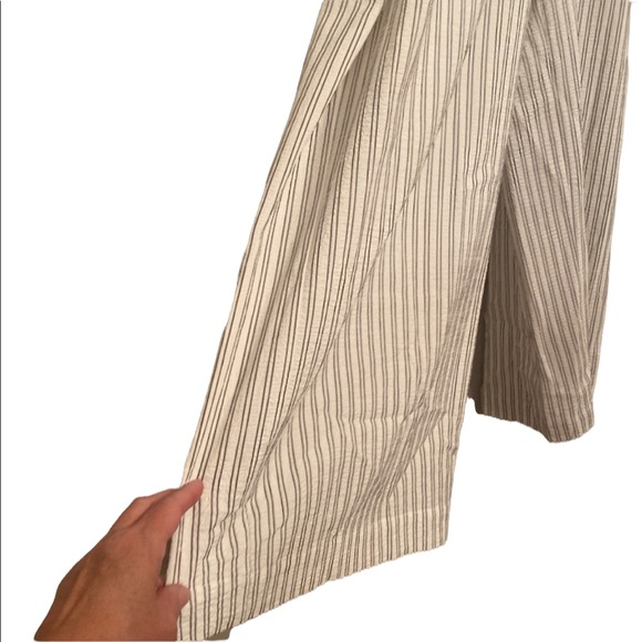 Women’s Calvin Klein Sleeveless Striped White Romper - Picture 2 of 8